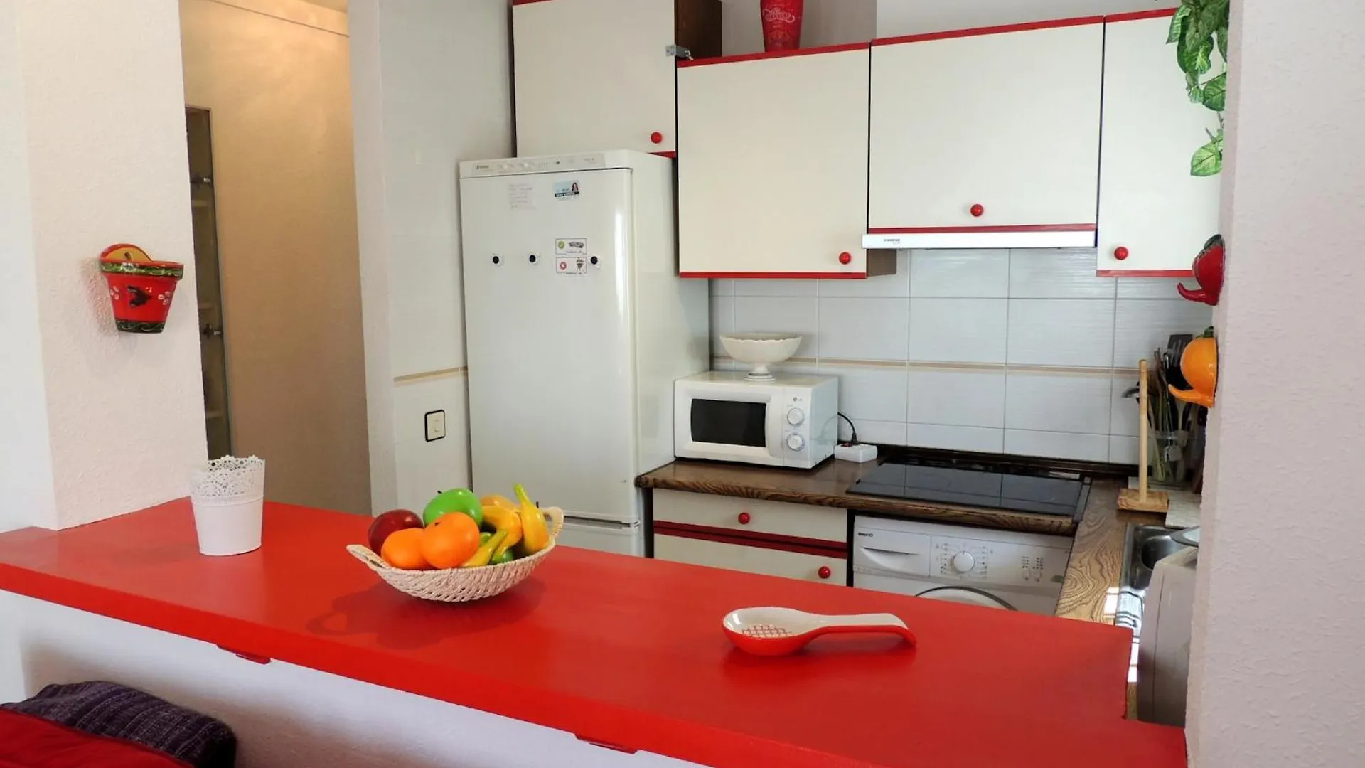 Beautiful Apartment With View Roses