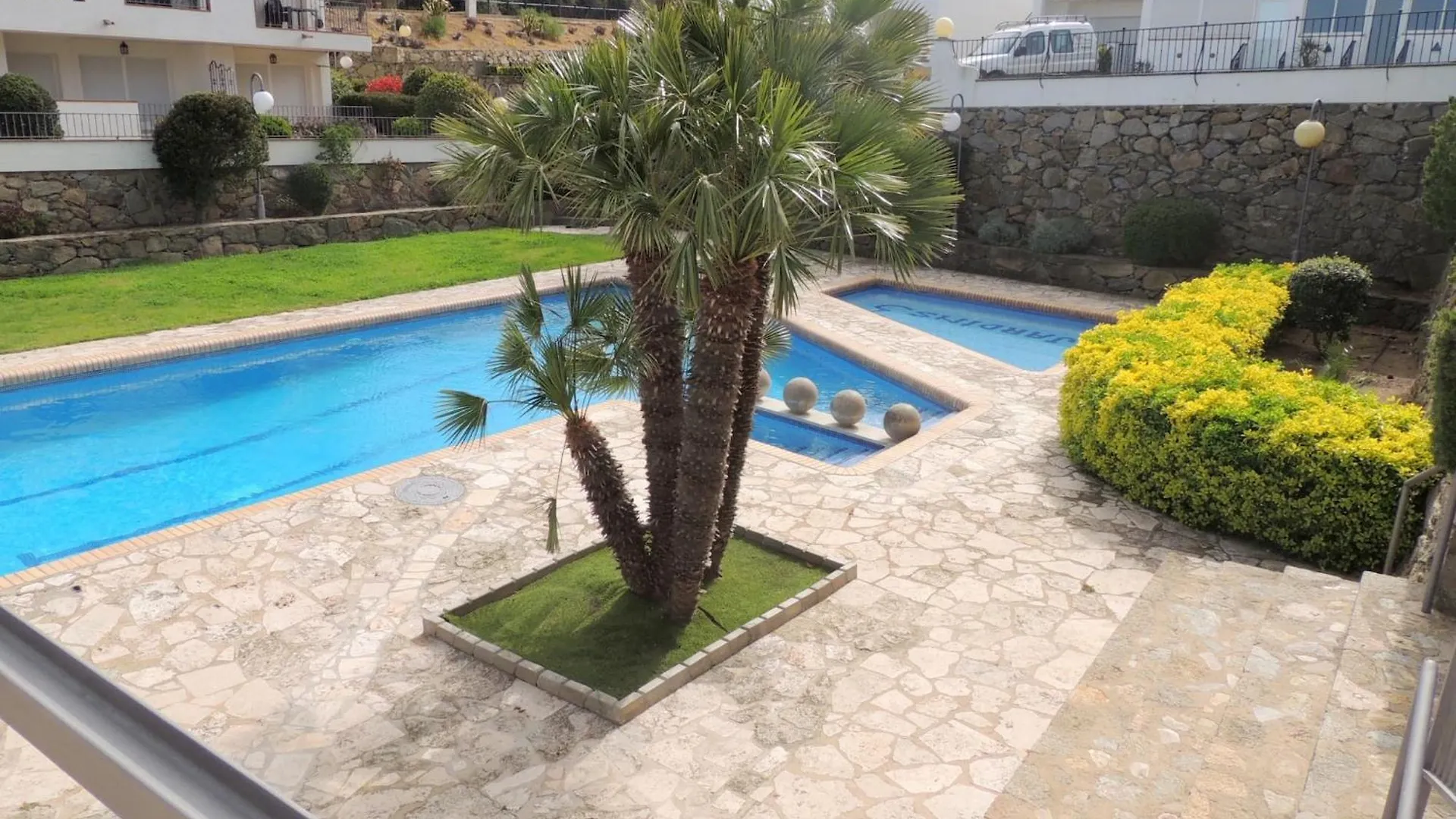 Beautiful Apartment With View Roses